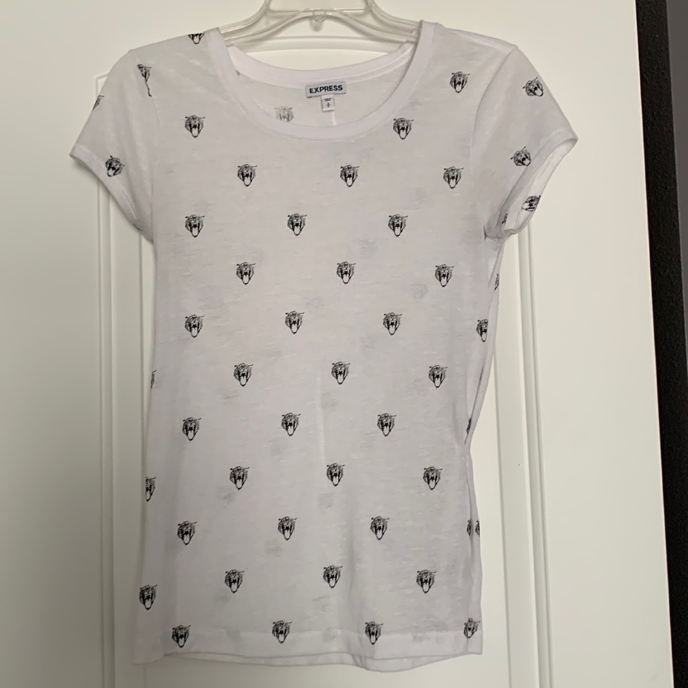 Tiger graphic shirt